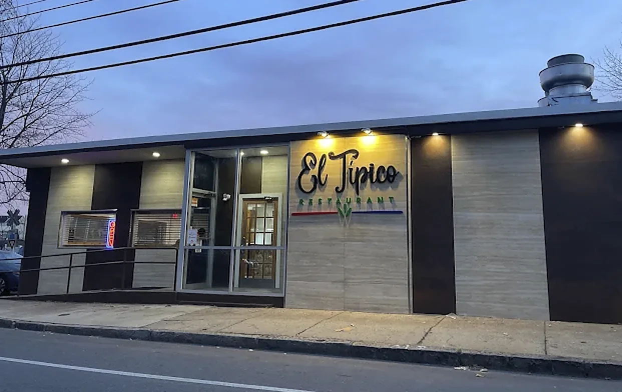 El Típico Restaurant storefront on Canal Street, Nashua NH